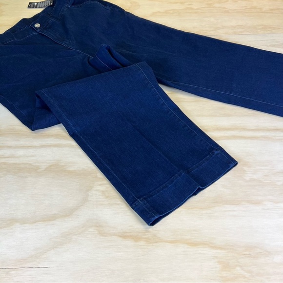 Denim & CO. Signature Lycra DualFX Technology Blue Denim Jeans Size 18WP - Picture 2 of 12